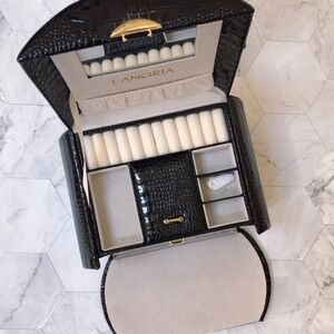 ❗Langria Black Croc Glossy Lockable Jewelry Train Case with Original Key❗